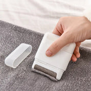 Compact Manual Lint Roller & Brush - Your Portable Fabric Care Solution