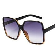 Designer Oversized Women's Sunglasses - UV400 Protection, Gradient Lens, Fashionable Large Frame